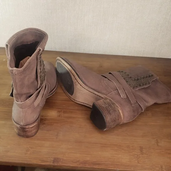 Vince Camuto Taupe suede studded ankle boots with buckle detail, size 7​