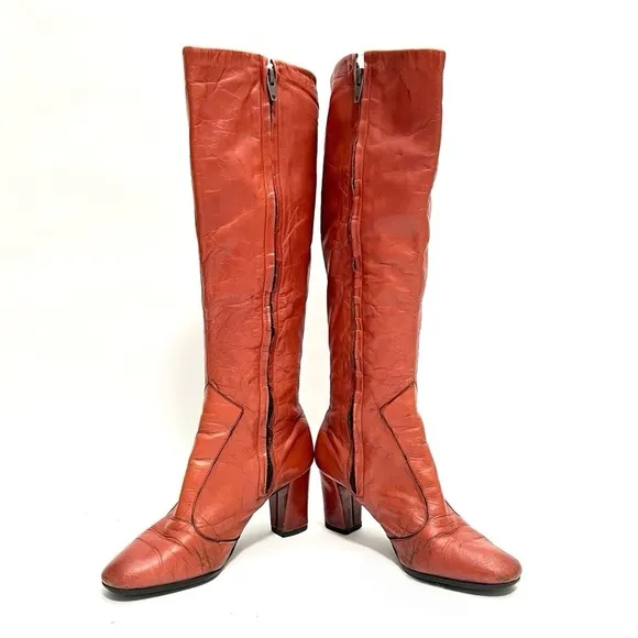 Vintage 1960s honey brown leather knee high zip up heeled gogo boots