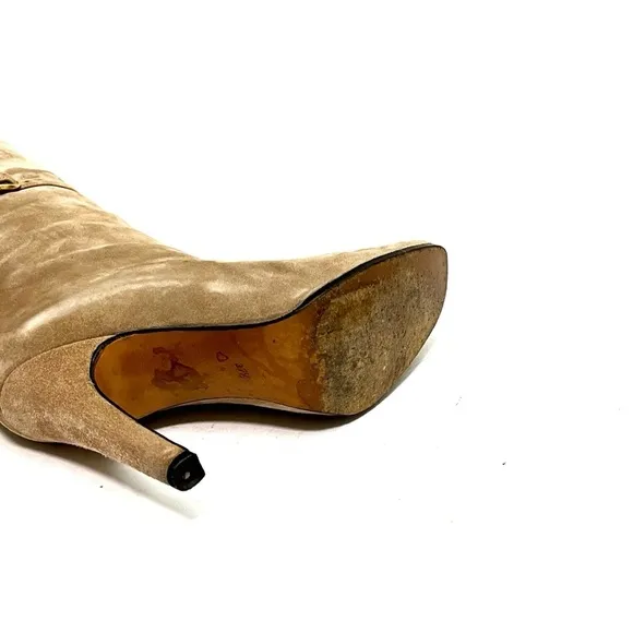 Vintage 1970s khaki gray suede leather lined knee high pull on stiletto boots