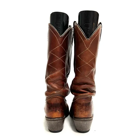 Vintage 1970s women’s rugged brown leather western style heeled cowboy boots
