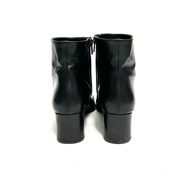 Vintage 1990s black leather square toe zip up It Girl ankle boots