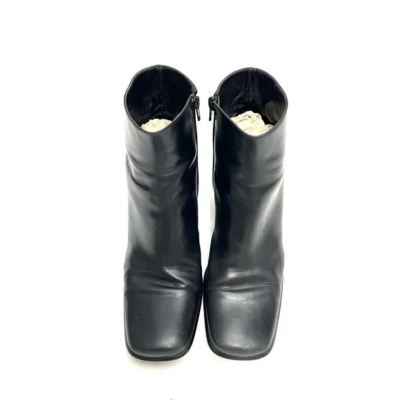 Vintage 1990s black leather square toe zip up It Girl ankle boots