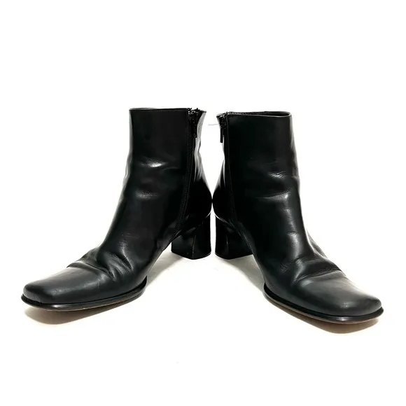 Vintage 1990s black leather square toe zip up It Girl ankle boots