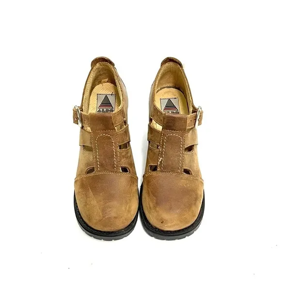 Vintage 1990s tan leather chunky keyhole cutout heeled Mary Jane shoes