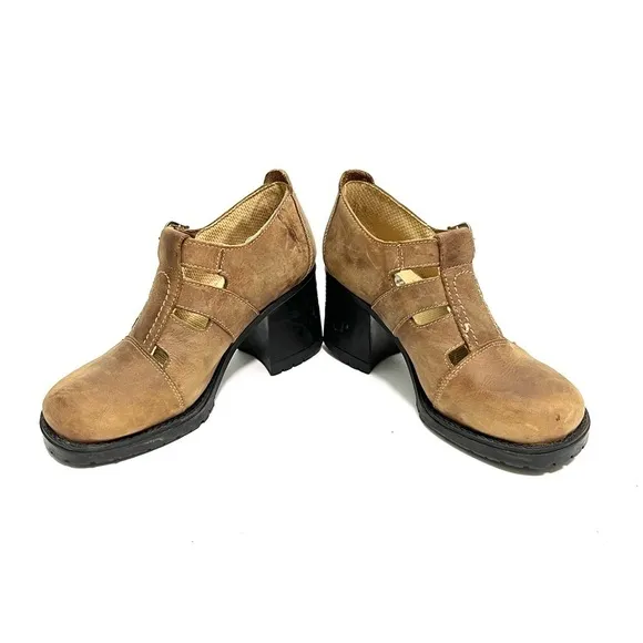 Vintage 1990s tan leather chunky keyhole cutout heeled Mary Jane shoes