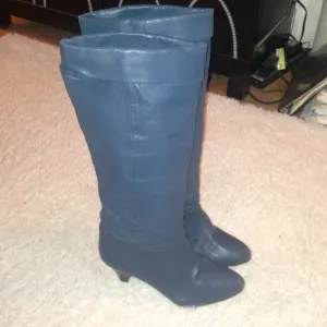 VINTAGE 80s blue Leather knee boots