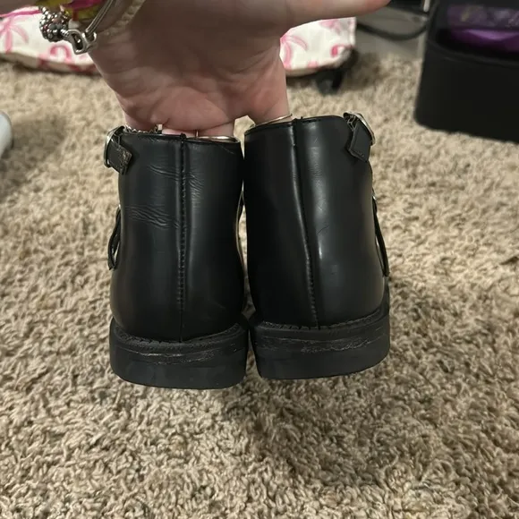 Vintage Classic Black Mary Jane Shoes with Flower