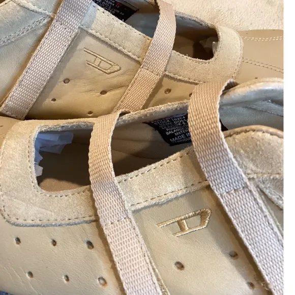 Vintage Diesel &quot;Doll&quot; Womens Leather Sneaker Size Womens US 7.5, UK 5.5, EU 38