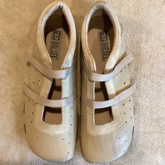 Vintage Diesel &quot;Doll&quot; Womens Leather Sneaker Size Womens US 7.5, UK 5.5, EU 38
