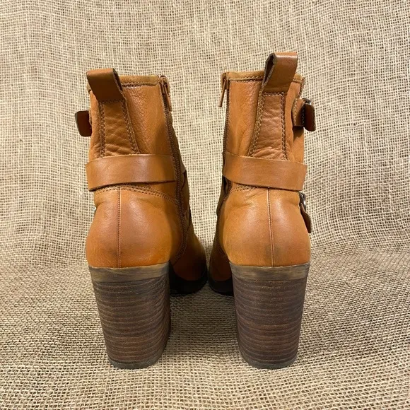 Vintage Lucky brand booties boots zip up buckle tan leather sz  9M