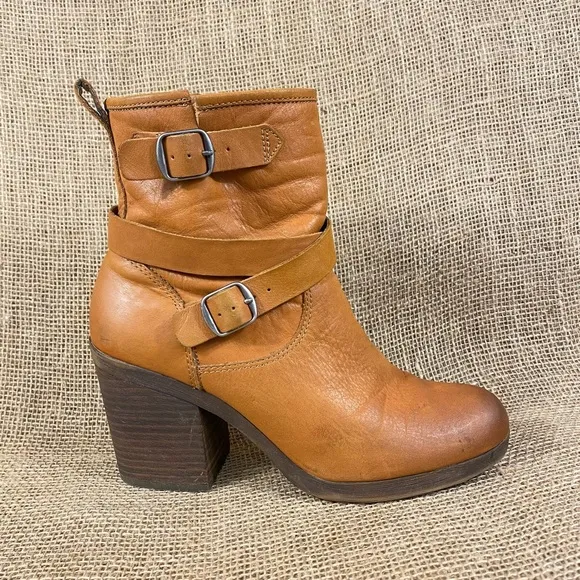 Vintage Lucky brand booties boots zip up buckle tan leather sz  9M