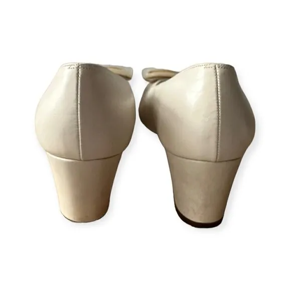 Vintage Palter DeLiso Mod Cream Leather Pumps with Buckle, Size 6 1/2B