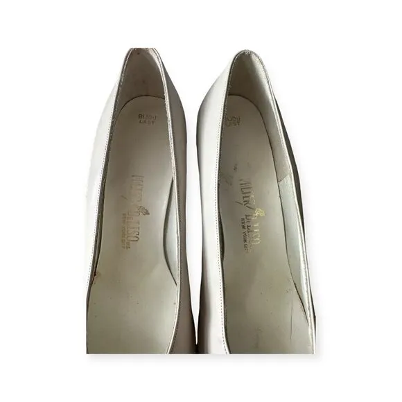 Vintage Palter DeLiso Mod Cream Leather Pumps with Buckle, Size 6 1/2B