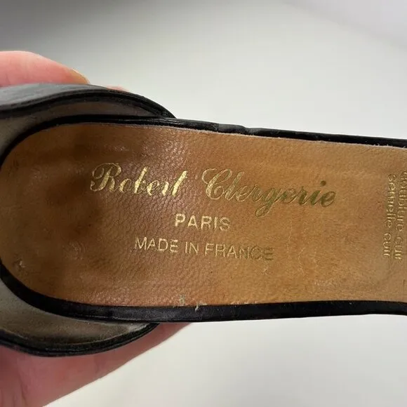 Vintage Robert Clergerie Paris leather two-tone pumps with chunky heel