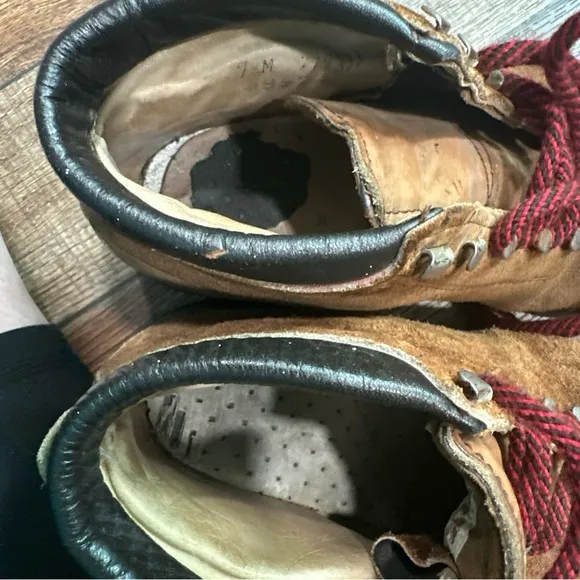 Vintage USA 70’s men’s 7.5 Dexter men’s  hiking books vibram