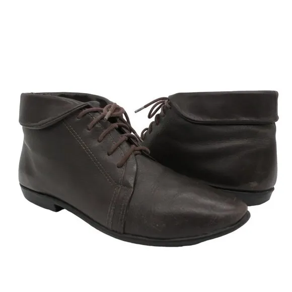 VINTAGE Women's 80s Brown Leather Fold Over Lace Up Ankle Booties 6M Flat Boots