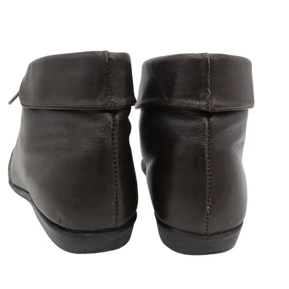 VINTAGE Women's 80s Brown Leather Fold Over Lace Up Ankle Booties 6M Flat Boots