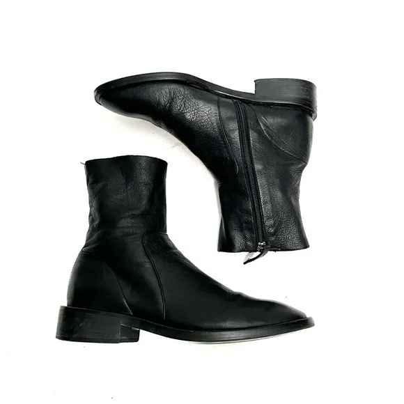 Vintage Y2K womens super soft black leather zip up ankle boots