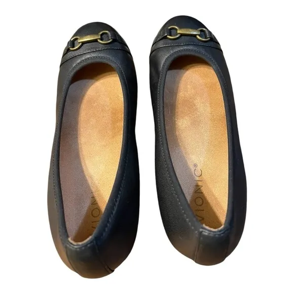 Vionic Delaney Black Leather Ballet Flat Size 7
