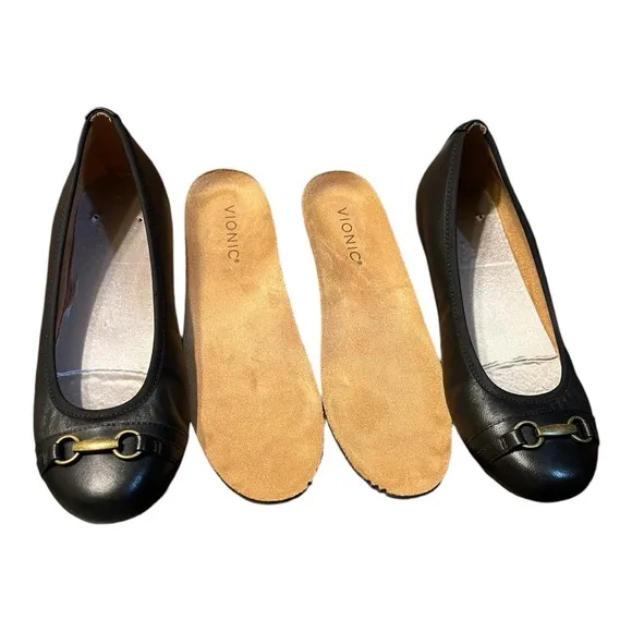 Vionic Delaney Black Leather Ballet Flat Size 7