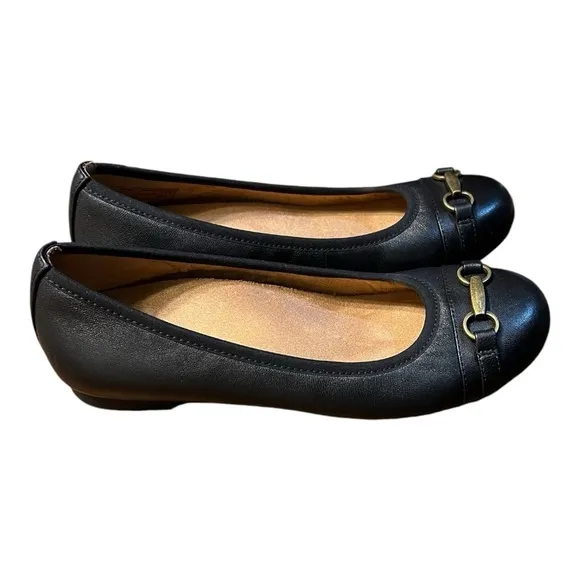 Vionic Delaney Black Leather Ballet Flat Size 7