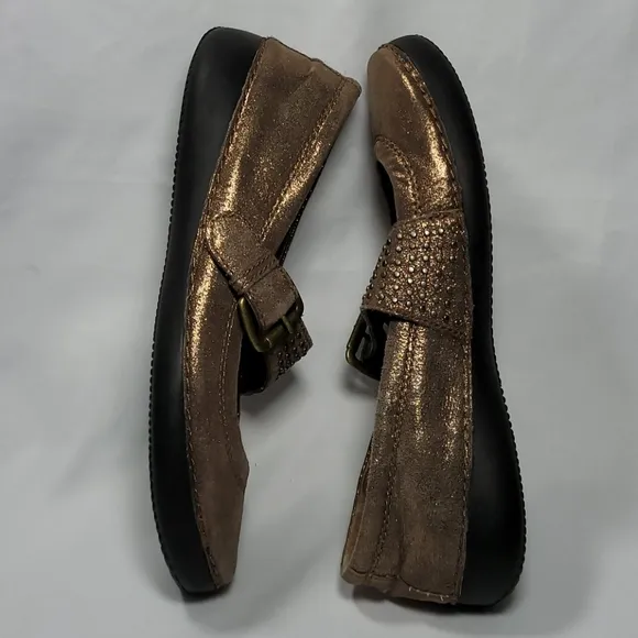 Vionic Goleta Mary Jane Shoes Bronze Studded Adjustable Buckle Strap Comfort