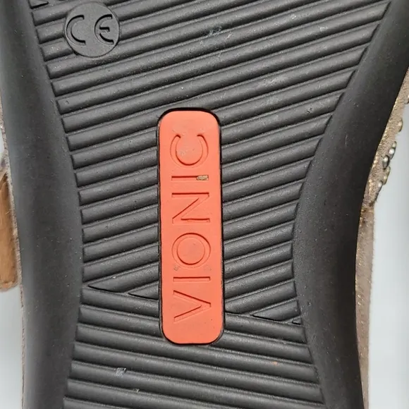 Vionic Goleta Mary Jane Shoes Bronze Studded Adjustable Buckle Strap Comfort