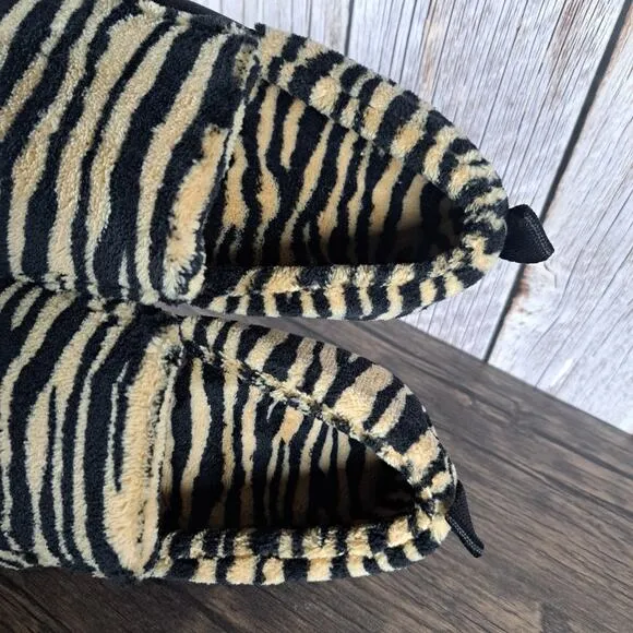 Vionic Indulge Kalia Tiger Slip On Slipper Shoes Women's Sz 8 Tiger Stripes