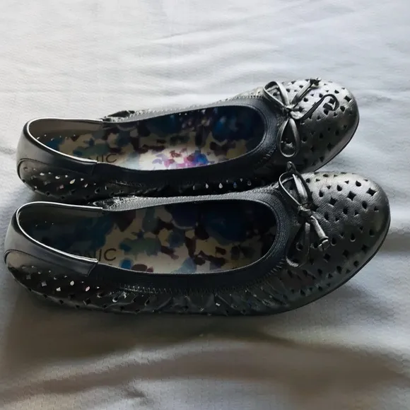 Vionic Women's Spark Surin Ballet Flat Pewter