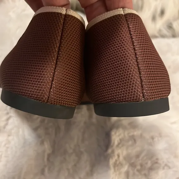 Vivaia Brown &amp; Cream Flat Slip On Shoes Sz 40 New Without Tags