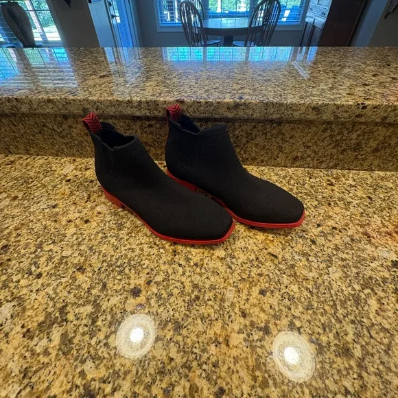 Vivaia Ryan Pro Square Toe Water Repellent Ankle Boots Black Red Sole 37 US 6.5