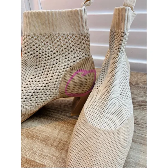 Vivaia Square-Toe Perforated Heeled Melissa Boots Cream Ivory Women's Size 35