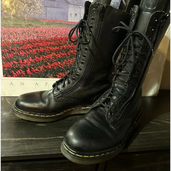 VTG Dr. Martens 9733 England black 14 Eye Double Zipper Boots UK 8 Uni Sex