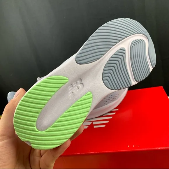 WIDE New Balance DRFT V2 Runners Women's Various Sizes