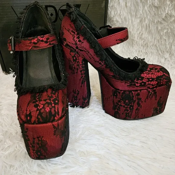 Widow: Lovers Anonymous Platform Heels, Size 8, BNIB Dolls Kill