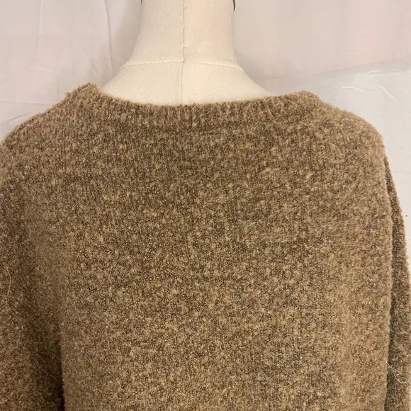 Willow &amp; Clay Camel Sweater - Size L