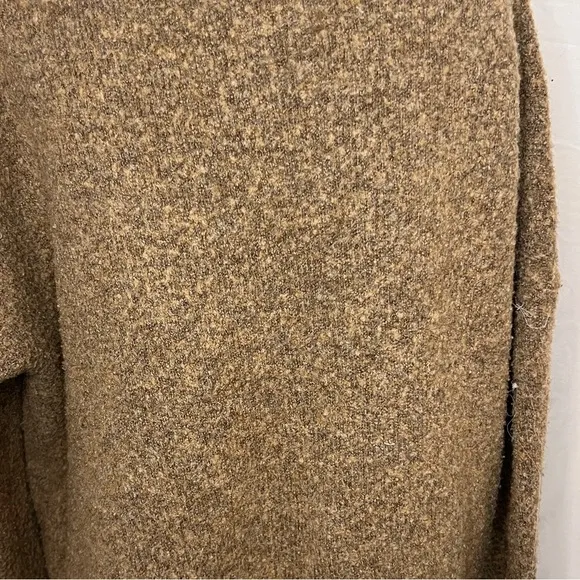 Willow &amp; Clay Camel Sweater - Size L