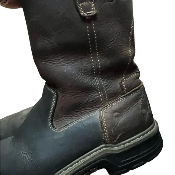 Wolverine multishox slip and oil resistant durable men’s work boots Sz 8