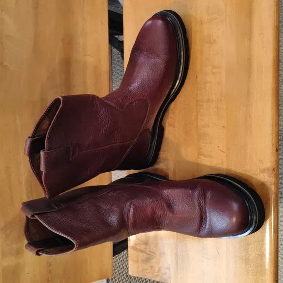 Wolverine Wellington work boots 3246 size 11.5 brown