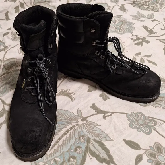 Wolverine work boots men's size 13M in great condition with some small flaws