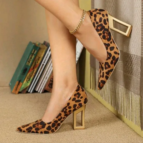 Women Fashion Pointed Toe Patent Leather Slip-On High Heel Pumps