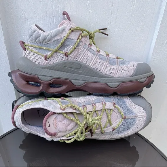 Women Nike Air Max Flyknit Venture Shoes Platinum Violet FD2110-002 Size 10.5