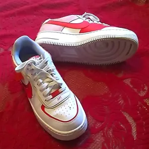 Womens Nike Air Force 1 red and white shoes size 7.5 - 8   😍GREAT CONDITION!!😍
