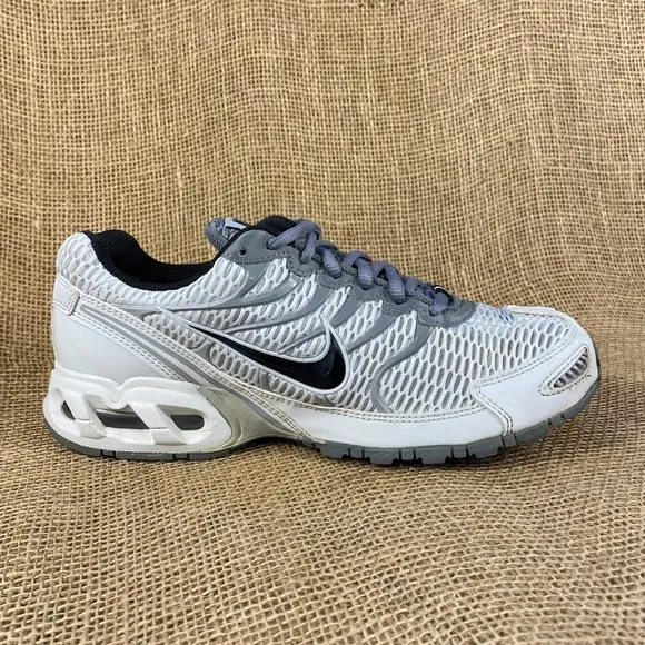 women’s Nike Airmax running shoe torch white gray size 9