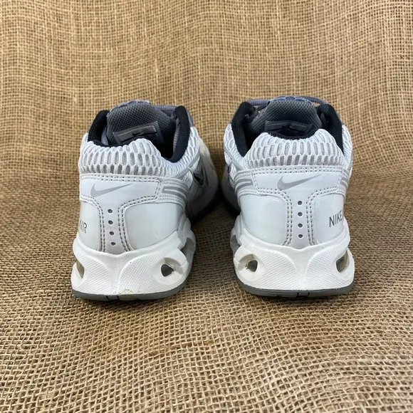 women’s Nike Airmax running shoe torch white gray size 9