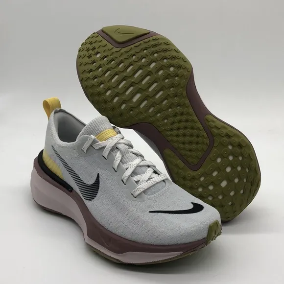 Womens Nike ZoomXInvincible Run FK 3 FN7997-005 Wide Tried on Without Box sz 6.5