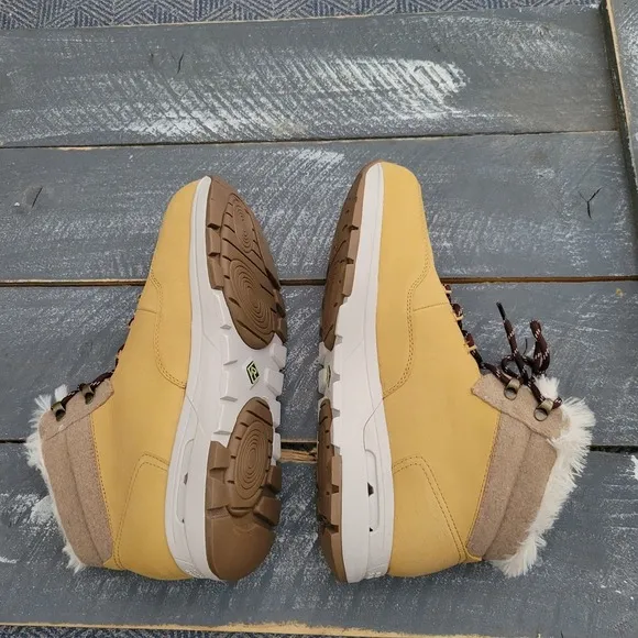 Women's Rockport Pulse Tech Safety Toe Work Boots Size 11.5 WIDE Natural Leather