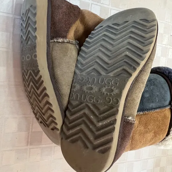 Women’s Ugg Sz 6 Colorblock Classic Tall 5818 Boots Sheepskin Lined Pull On‎