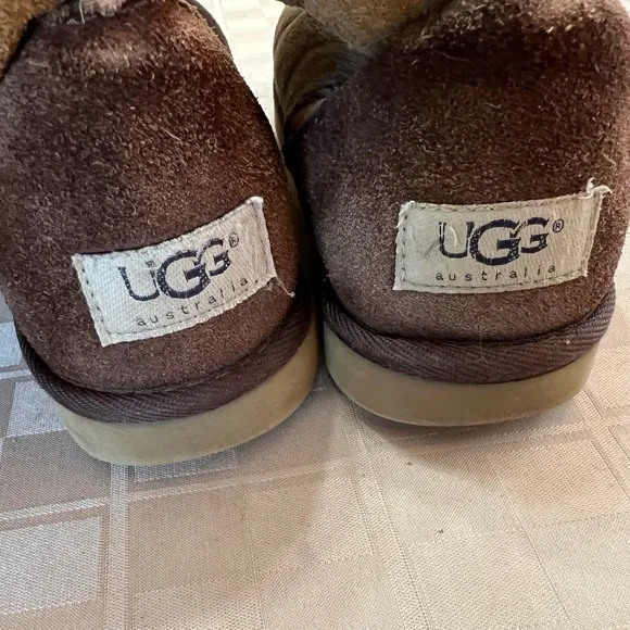 Women’s Ugg Sz 6 Colorblock Classic Tall 5818 Boots Sheepskin Lined Pull On‎