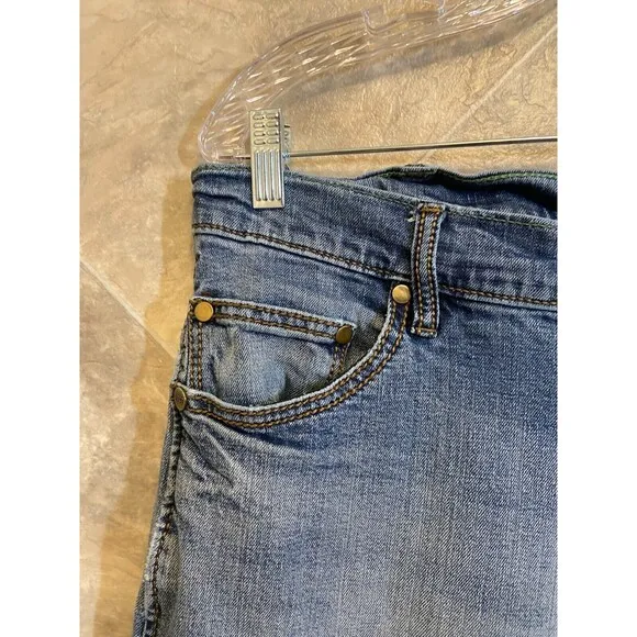 Wrangler Jeans Men's 35x32 Blue Slim Straight Retro Light Wash Low Rise